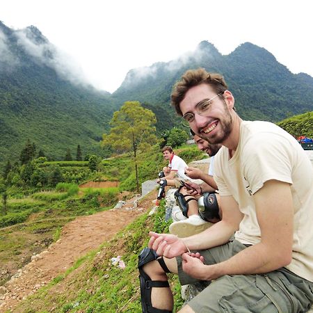 Lazy Cat Homestay - Motorbikes Rental & Tours Ha Giang Exterior foto