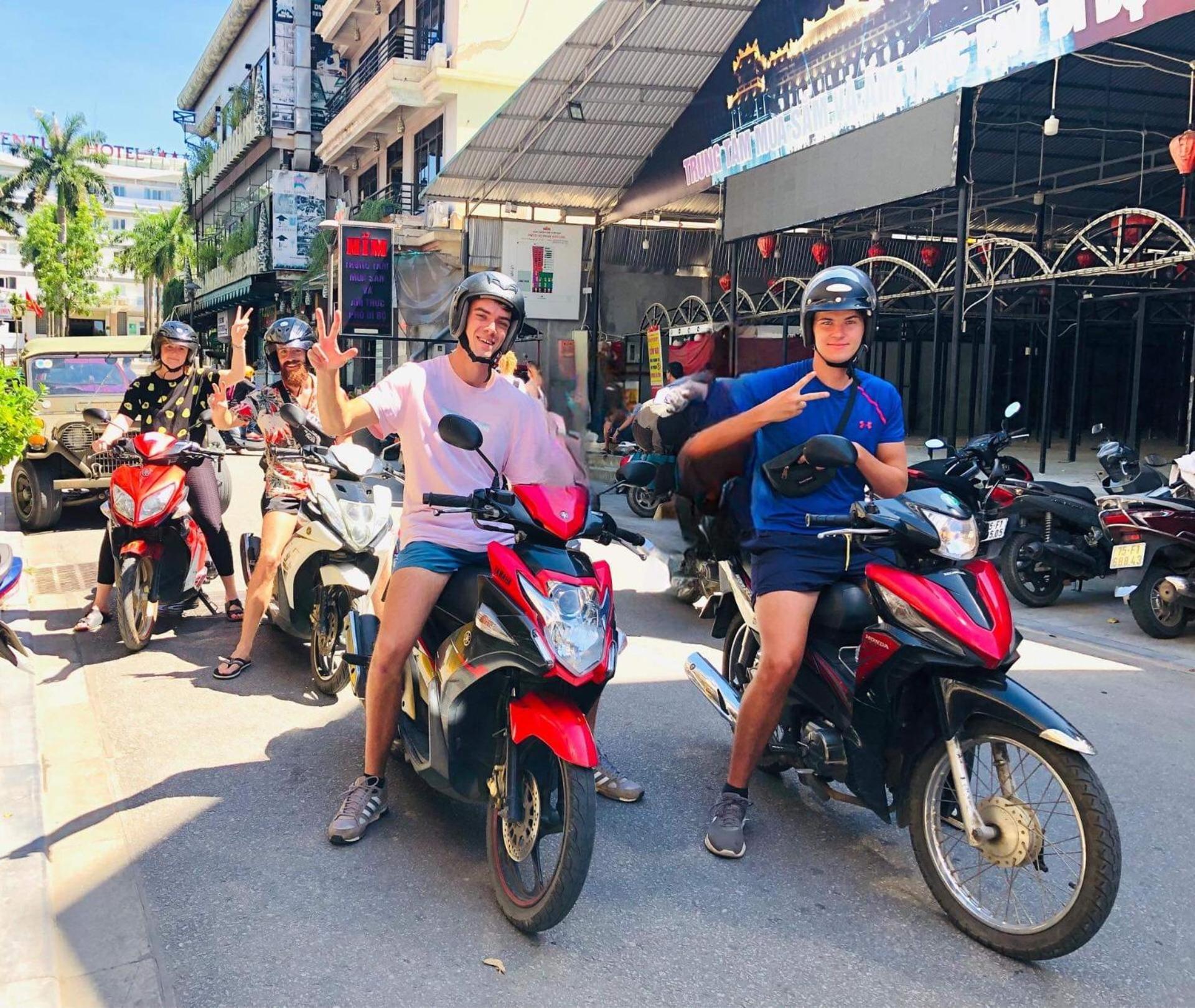 Lazy Cat Homestay - Motorbikes Rental & Tours Ha Giang Exterior foto